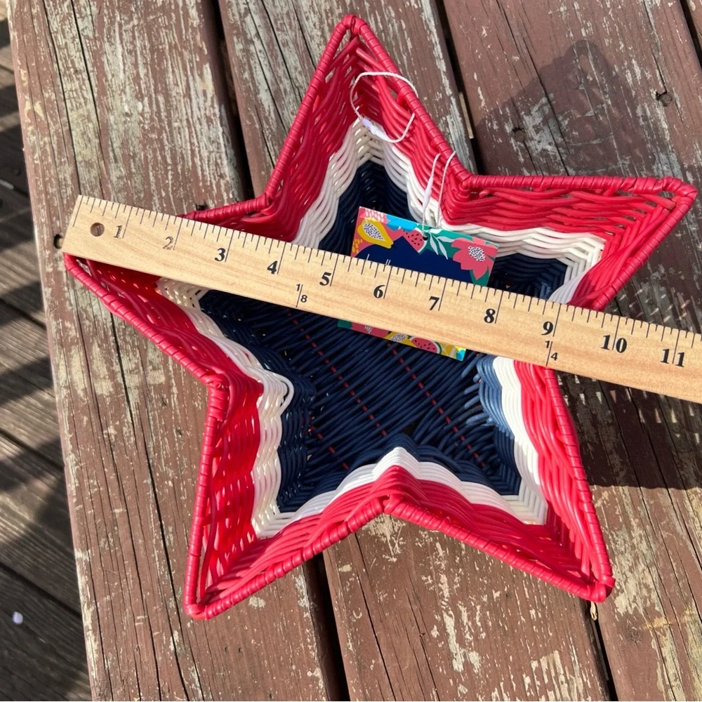 Hello Summer Ciroa Resin Wicker Star Serving Basket, American Flag Patriotic